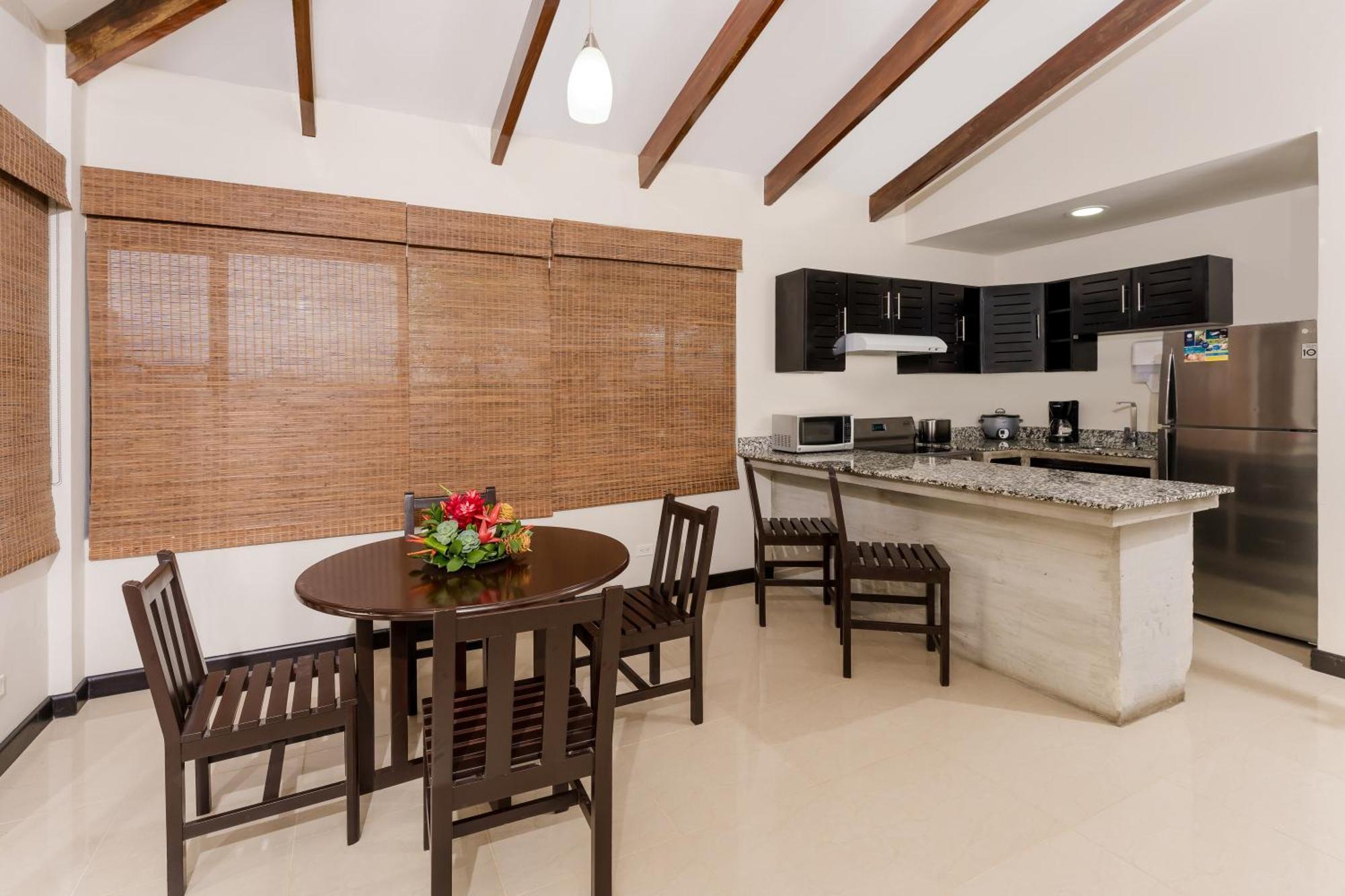 Villas Sol Beach Resort Playa Hermosa  Habitación foto